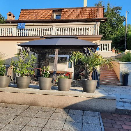Stella House Mreznica Apartment Duga Resa Exterior photo